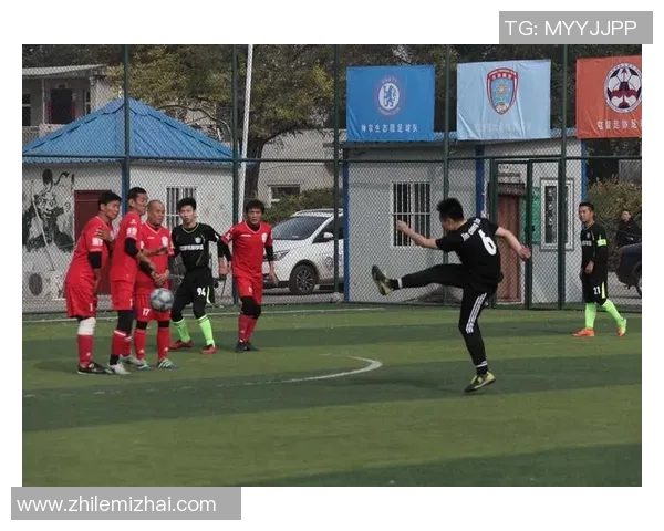 足球明星颁奖盛典璀璨瞬间回顾荣耀时刻与激情四溢的赛场风采